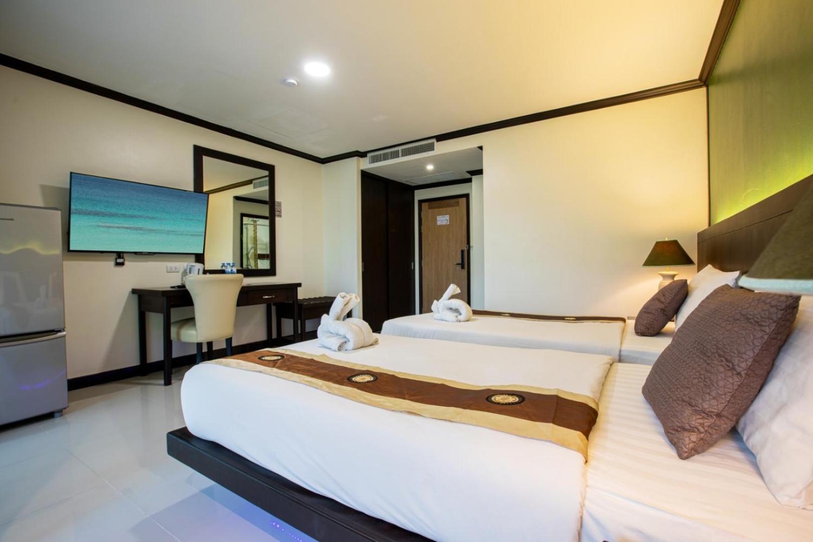 Orchid Garden Hotel Patong Exterior photo
