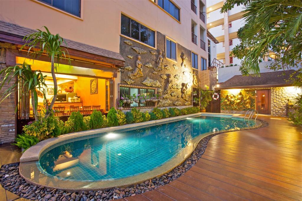 Orchid Garden Hotel Patong Exterior photo